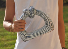 Load image into Gallery viewer, Bow & Aura Pottery