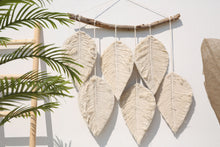 Load image into Gallery viewer, Feather Macrame