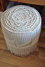 Load image into Gallery viewer, Molly Pouf