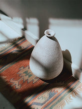 Load image into Gallery viewer, Simon Pottery Vase