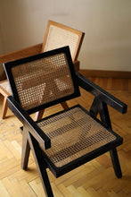 Load image into Gallery viewer, Valerie Chair