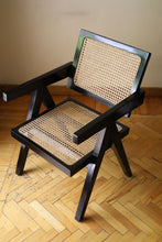 Load image into Gallery viewer, Valerie Chair