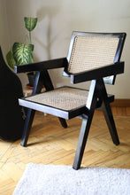 Load image into Gallery viewer, Valerie Chair