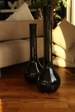 Load image into Gallery viewer, Calia Vase
