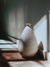 Load image into Gallery viewer, Simon Pottery Vase
